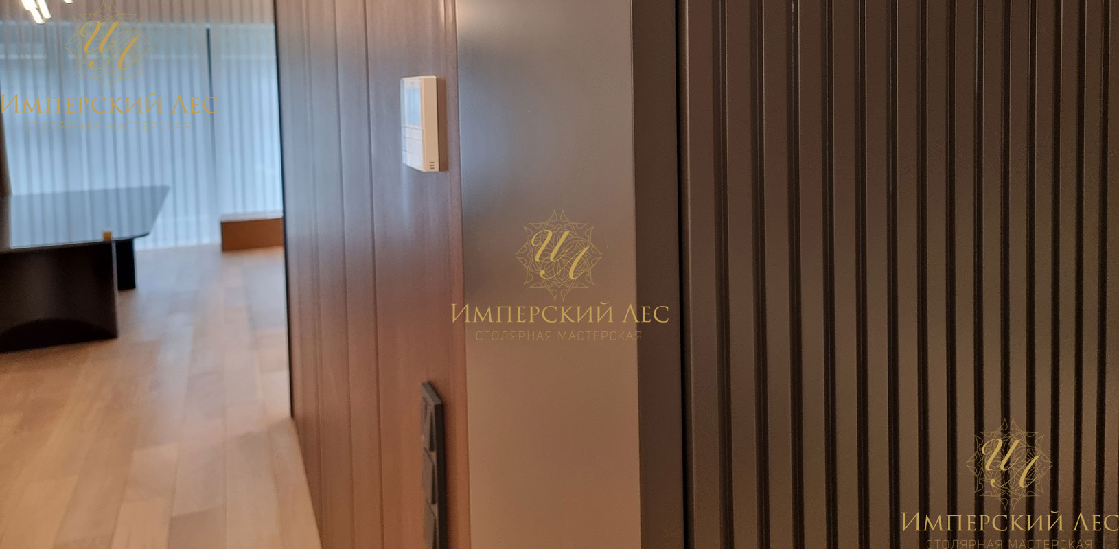 Шкаф в каминной зоне IW-FineWood