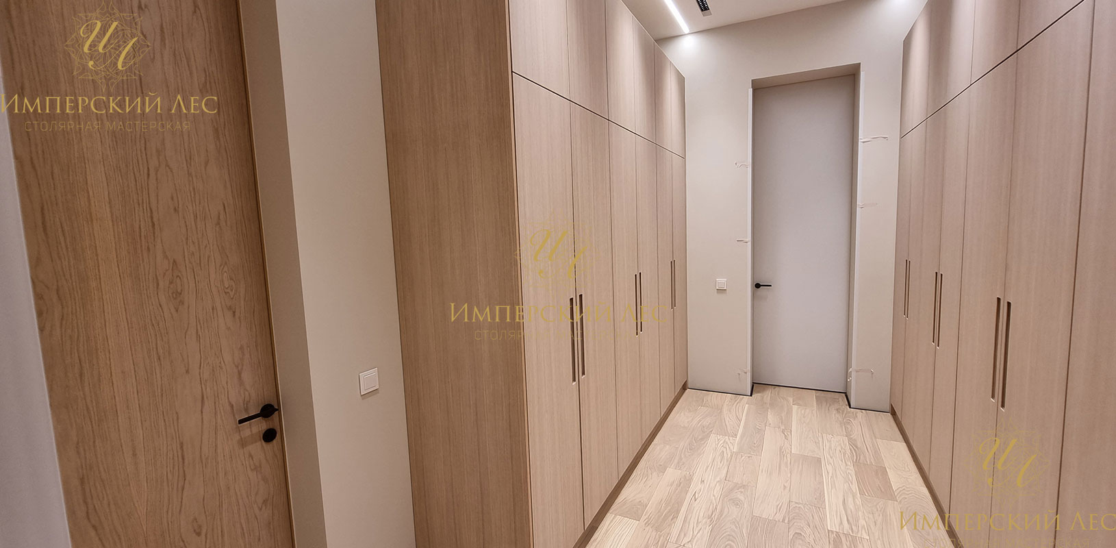 Гардеробный шкаф IW-WardrobePro
