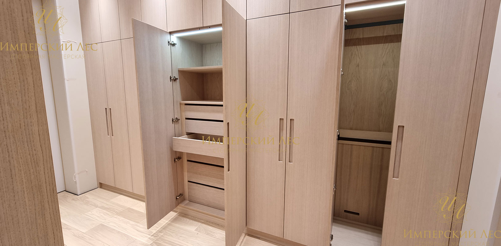 Гардеробный шкаф IW-WardrobePro