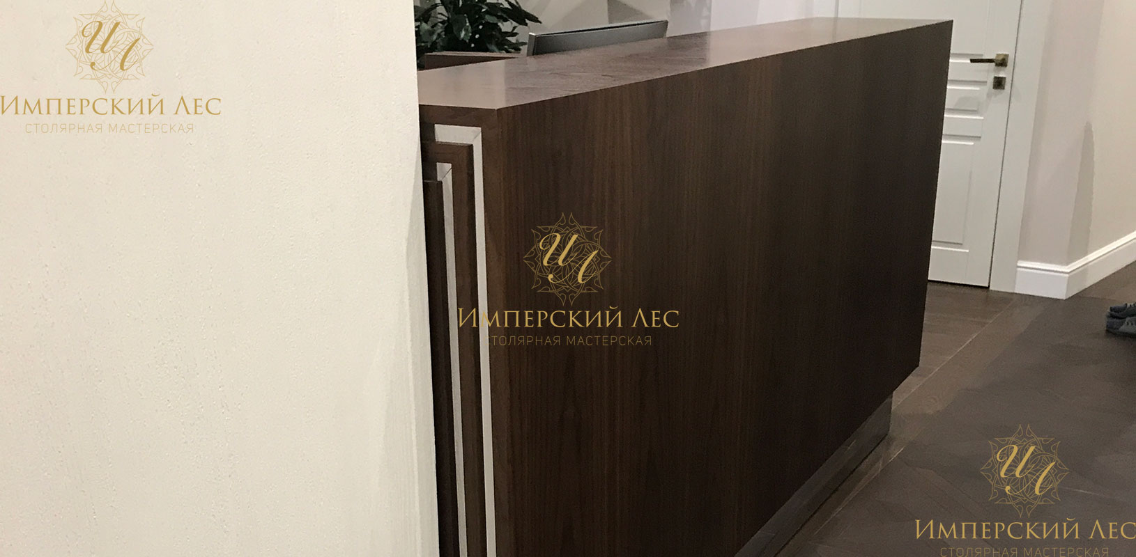 Стойка ресепшн для администратора IW-D