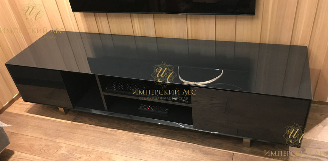 Тумба под ТВ массив