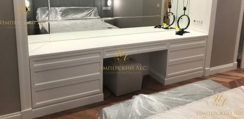 Стол IW Bedroom