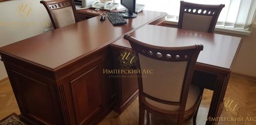 Стол IW угловой из массива ясеня с брифингом Стол IW угловой из массива ясеня с брифингом